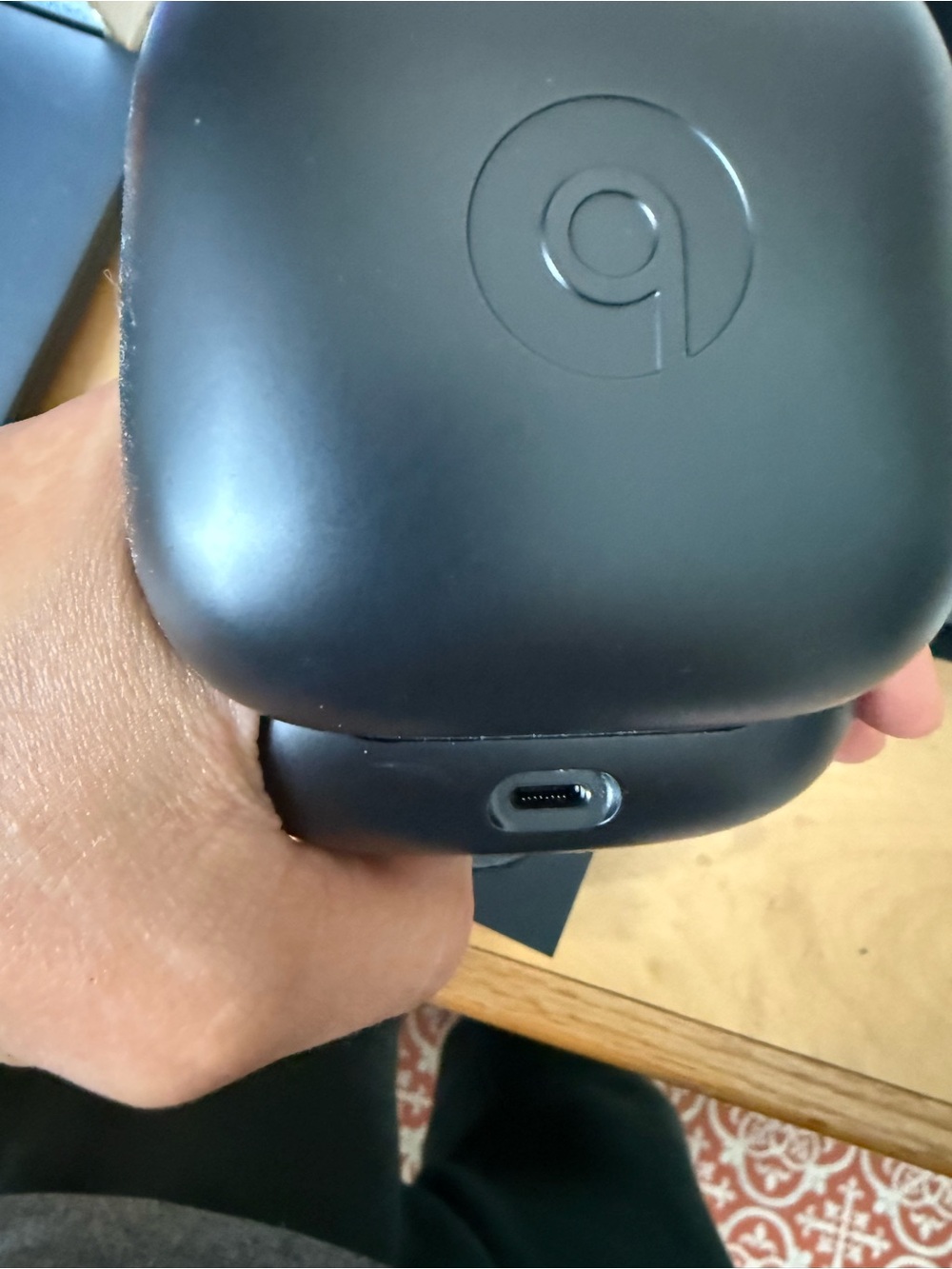 Beats by Dre Powerbeats Pro Wireless Earbuds Blue - Picture 5 of 7